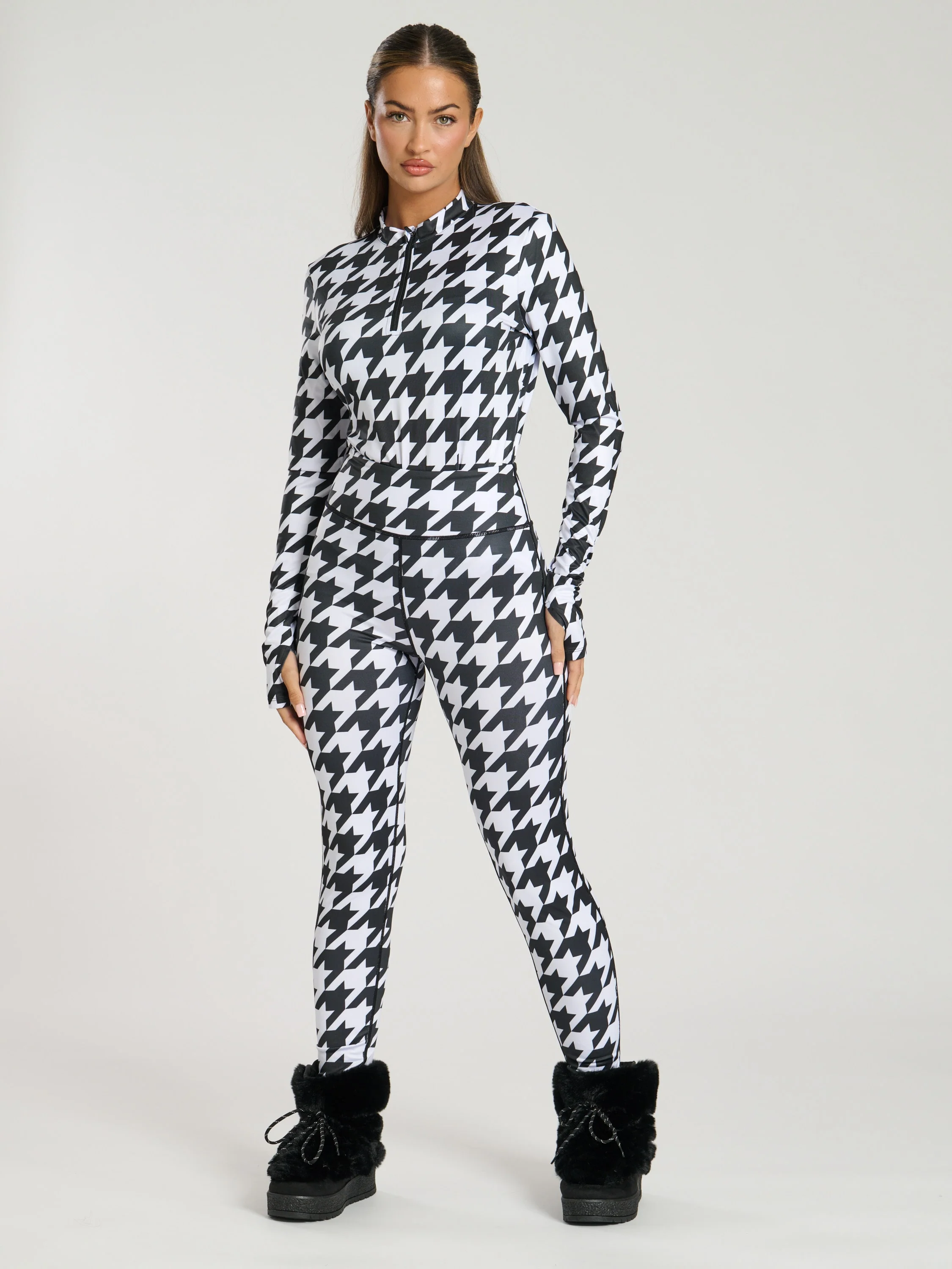 Alpine Legging in Monochrome Houndstooth - Image 3