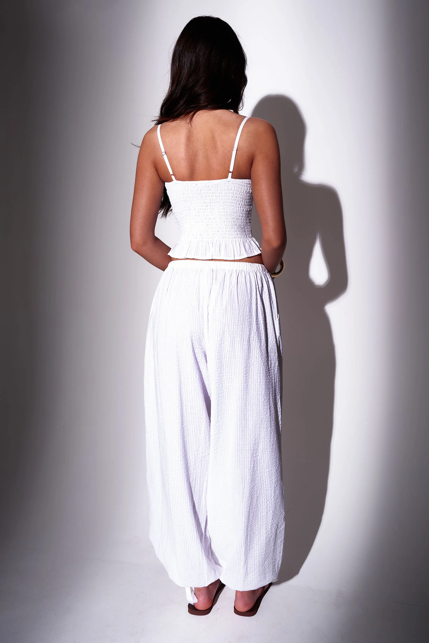Ellie Seersucker Cami Top in White - Image 5