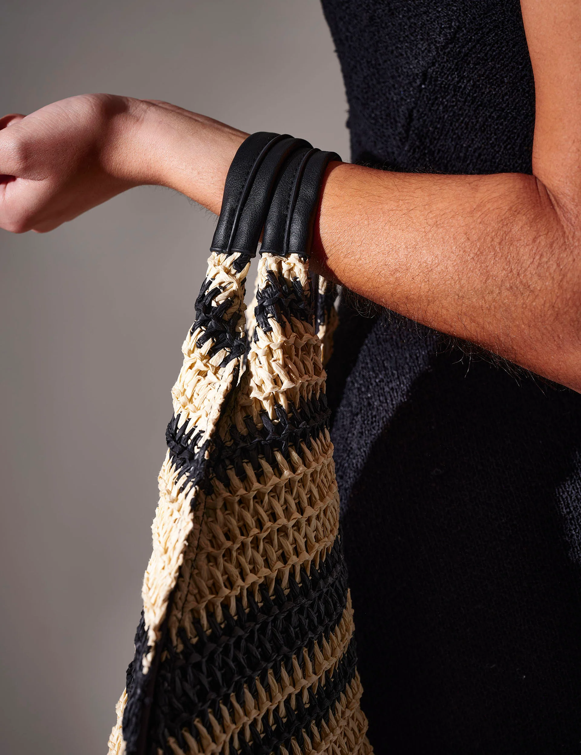 Coastal Oversized Straw Bag in Monochrome - Image 4