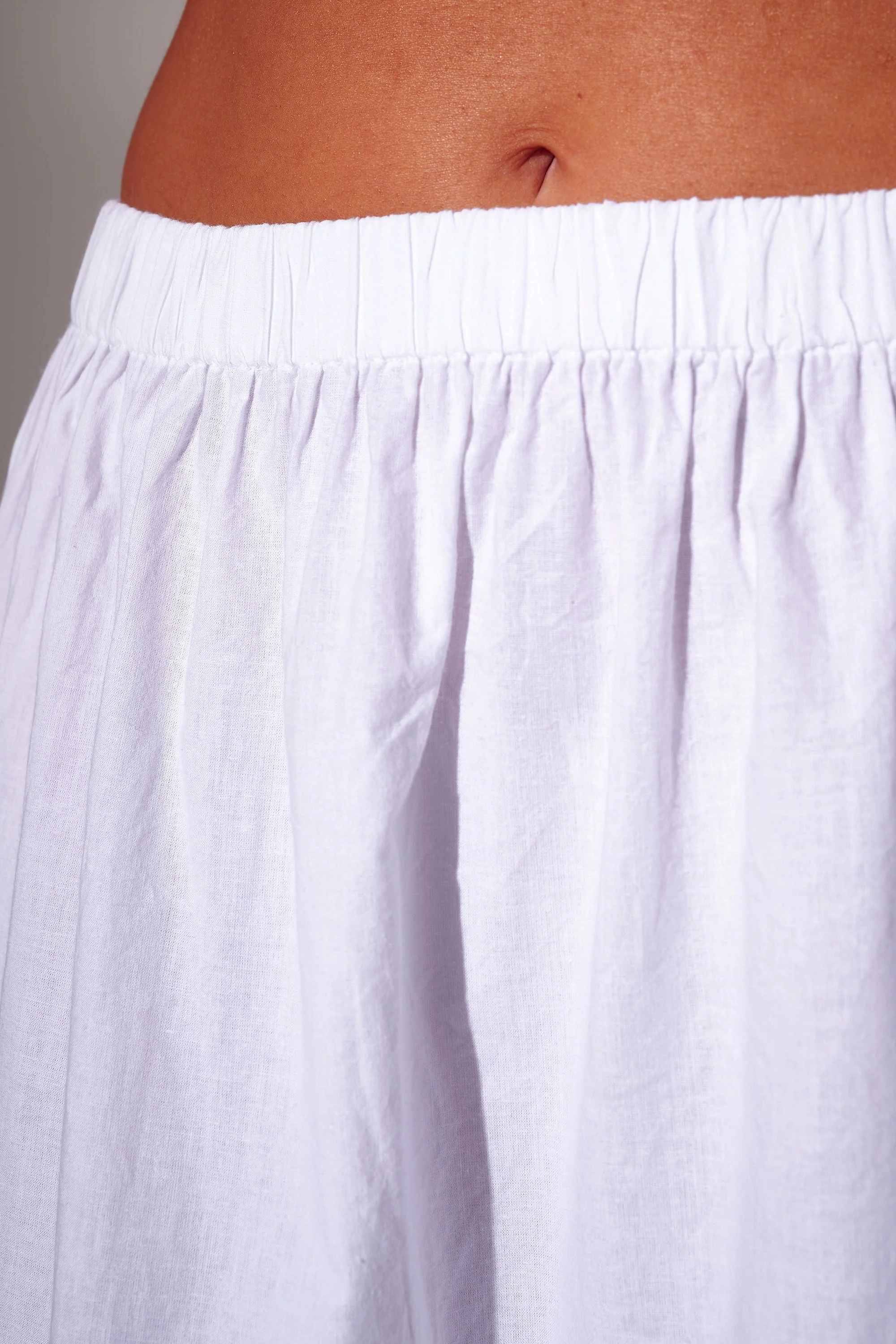 Skye Pleated Cotton Maxi Skirt in White - Image 3